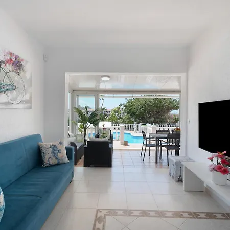 Milena * Callao Salvaje