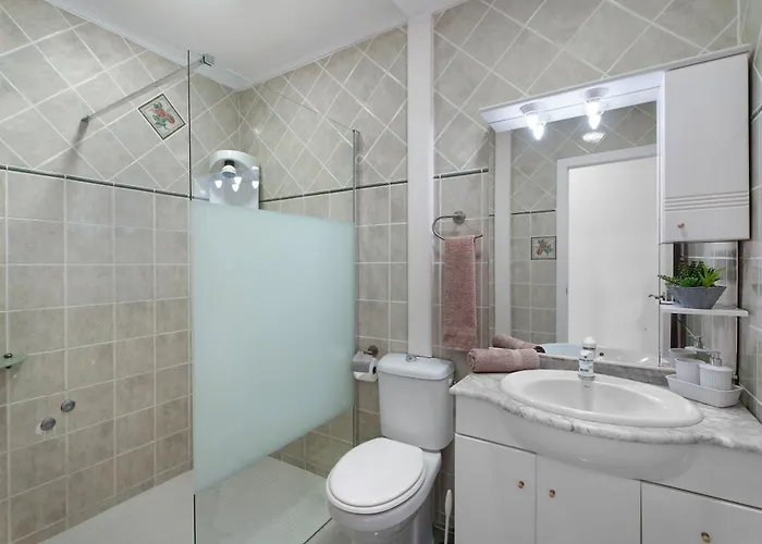 Milena * 卡亚俄萨尔瓦赫