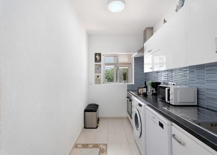 Milena * 卡亚俄萨尔瓦赫